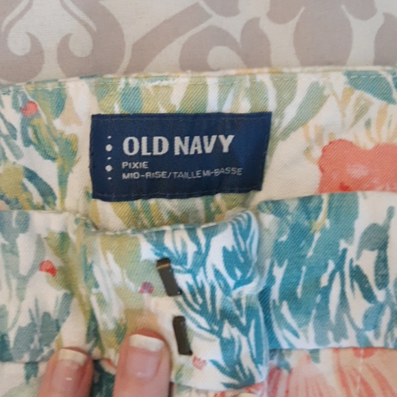 Pants - Picture 3 of 4